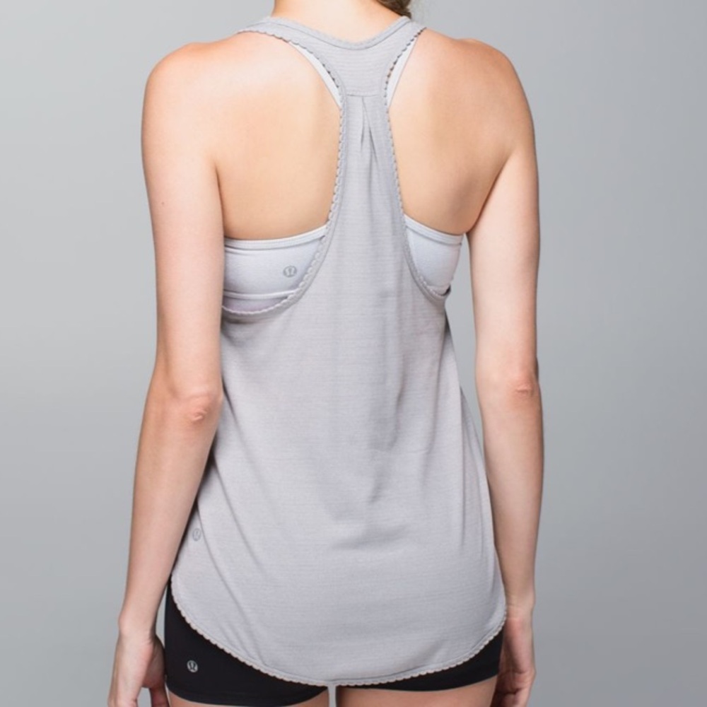 LULULEMON 105 F singlet grey muscle tank top with scallop hem